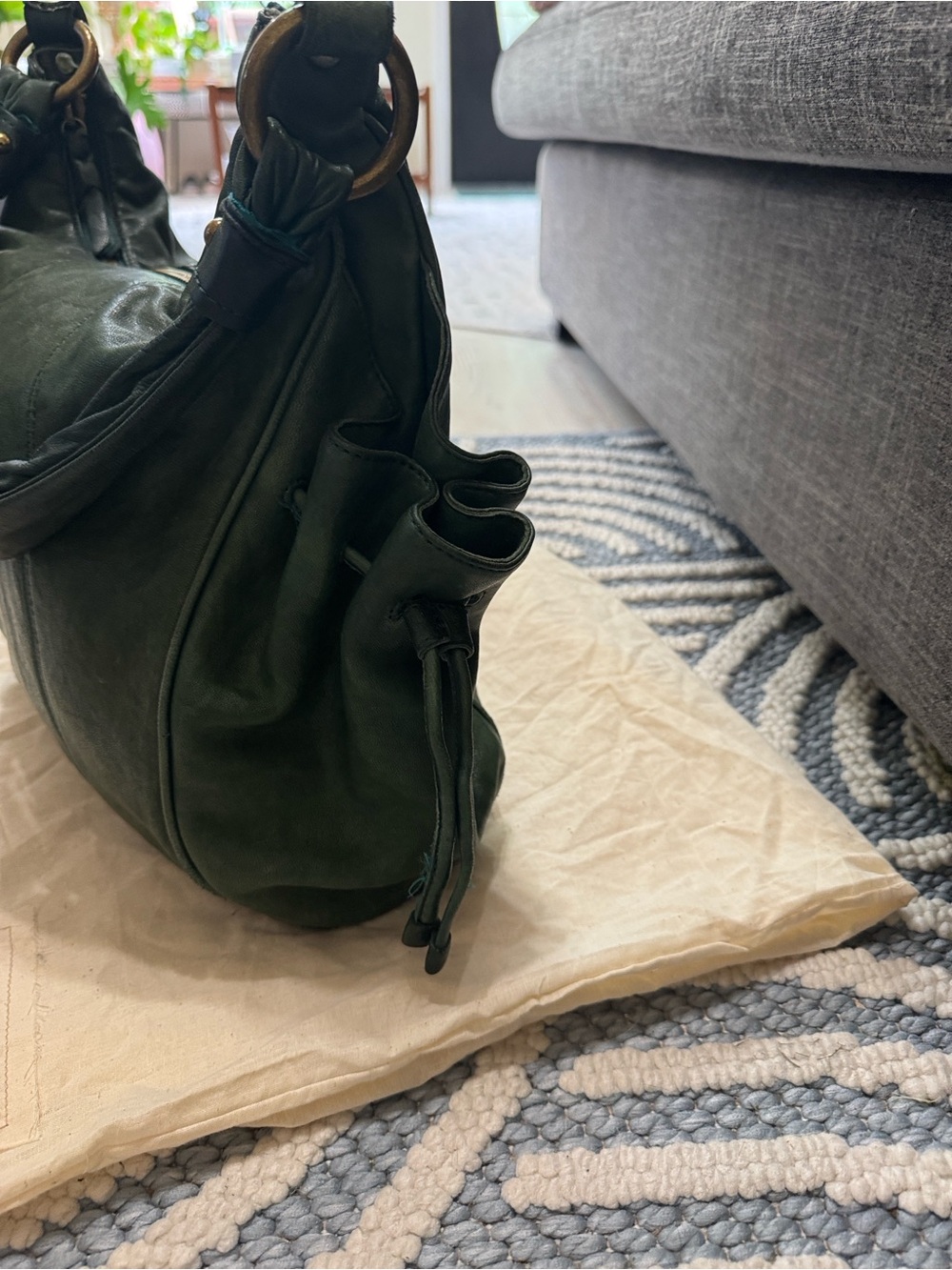 HOBO International Green Leather Slouchy Shoulder Bag Brass Hardware - Picture 3 of 13